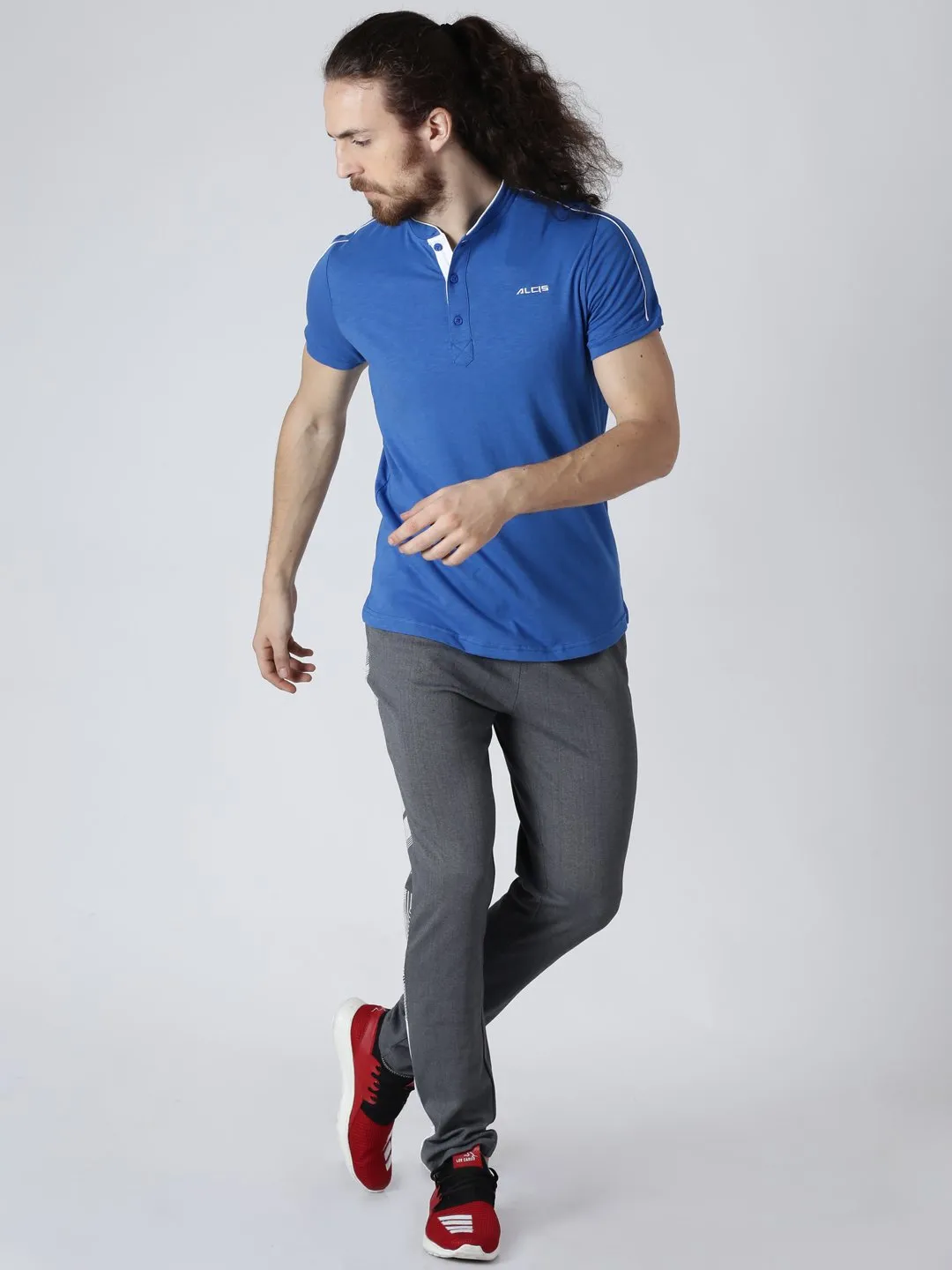 Alcis Men Blue Solid Henley Neck Slim Fit T-shirt