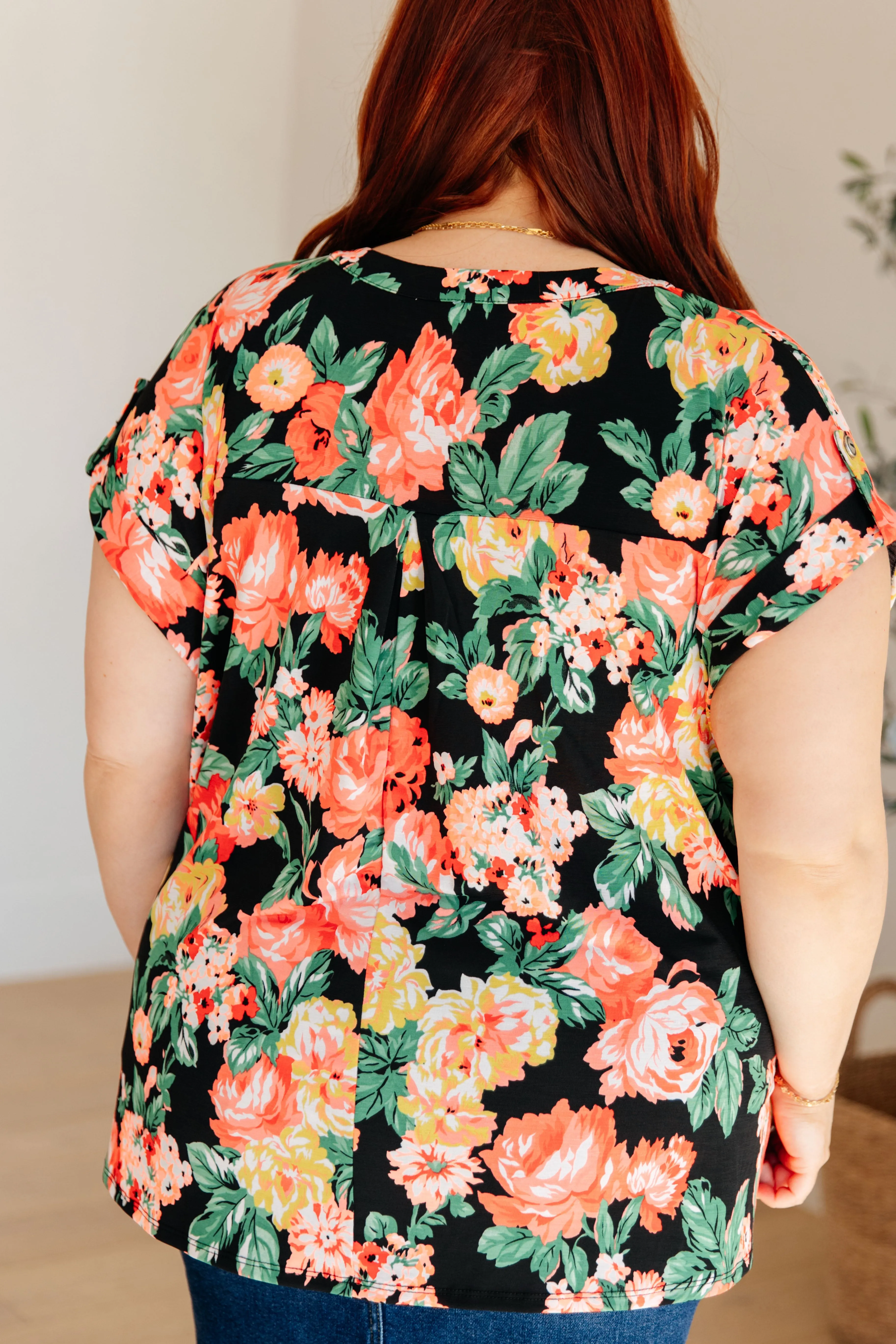 Dear Scarlett Lizzy Cap Sleeve Top in Black Garden Floral