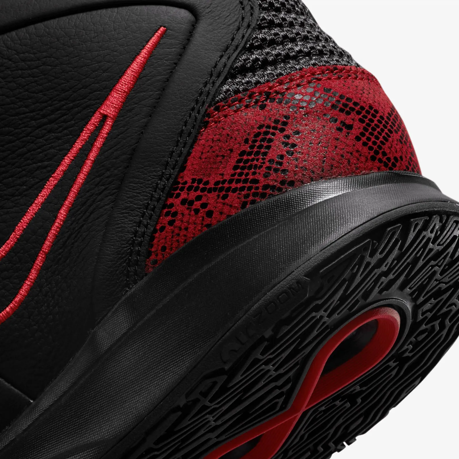 Kyrie Infinity - 'Bred'