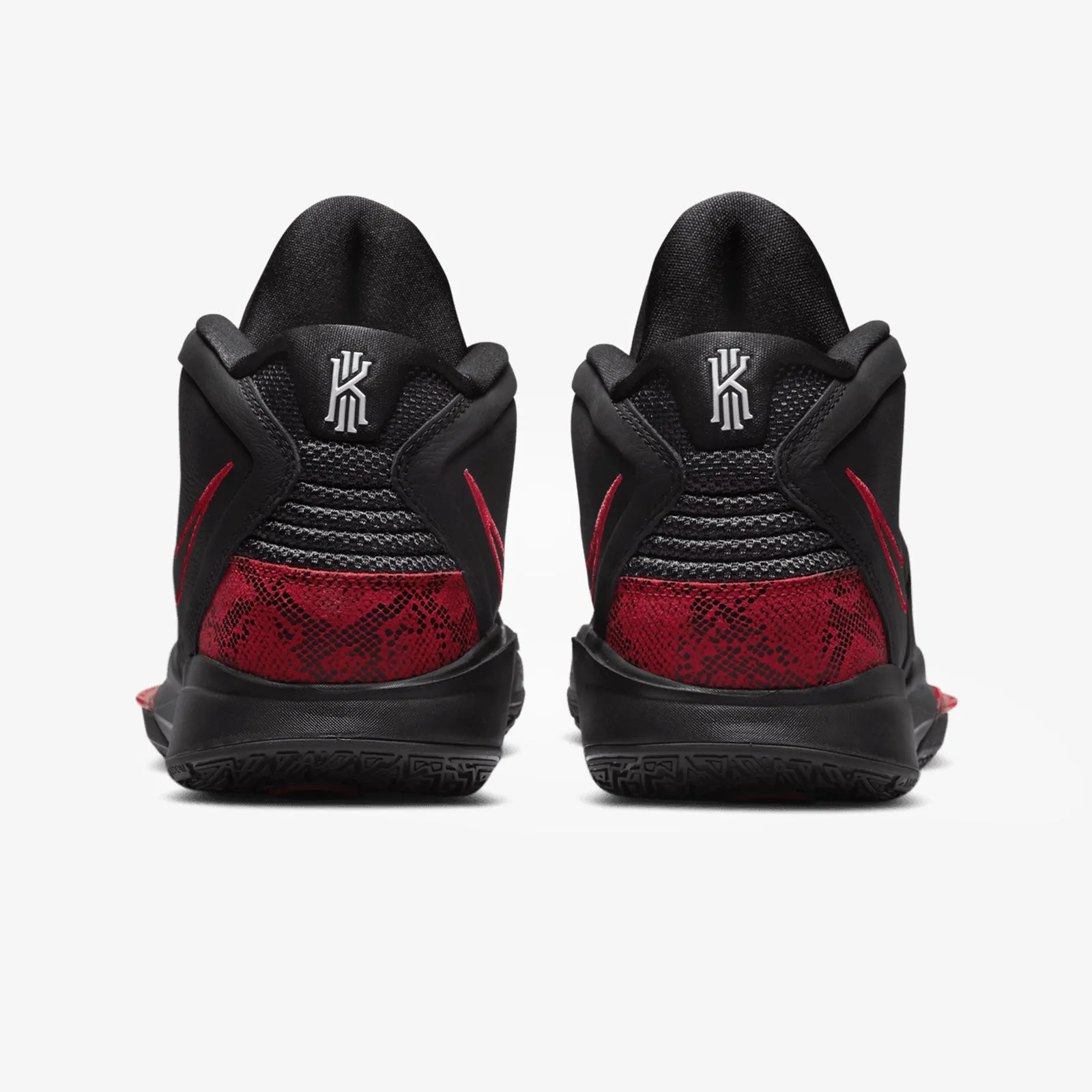 Kyrie Infinity - 'Bred'