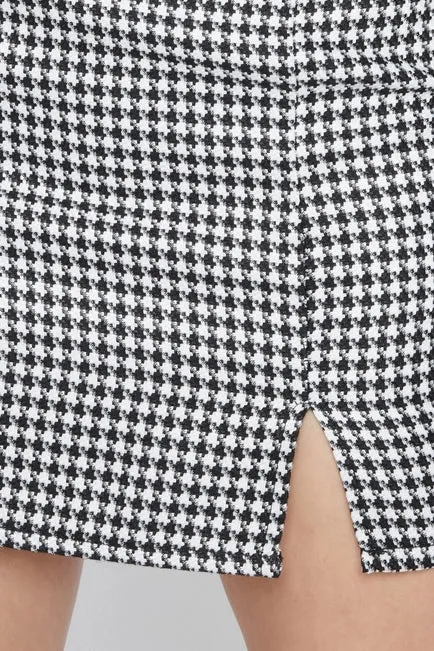 Sans Souci Houndstooth Mini Skirt