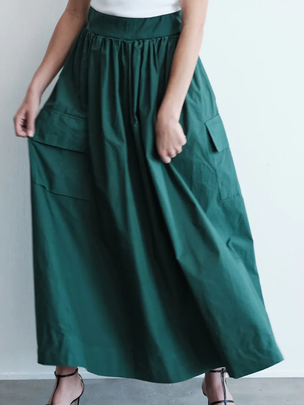 Structured Poplin Cargo Skirt IN RAINFOREST