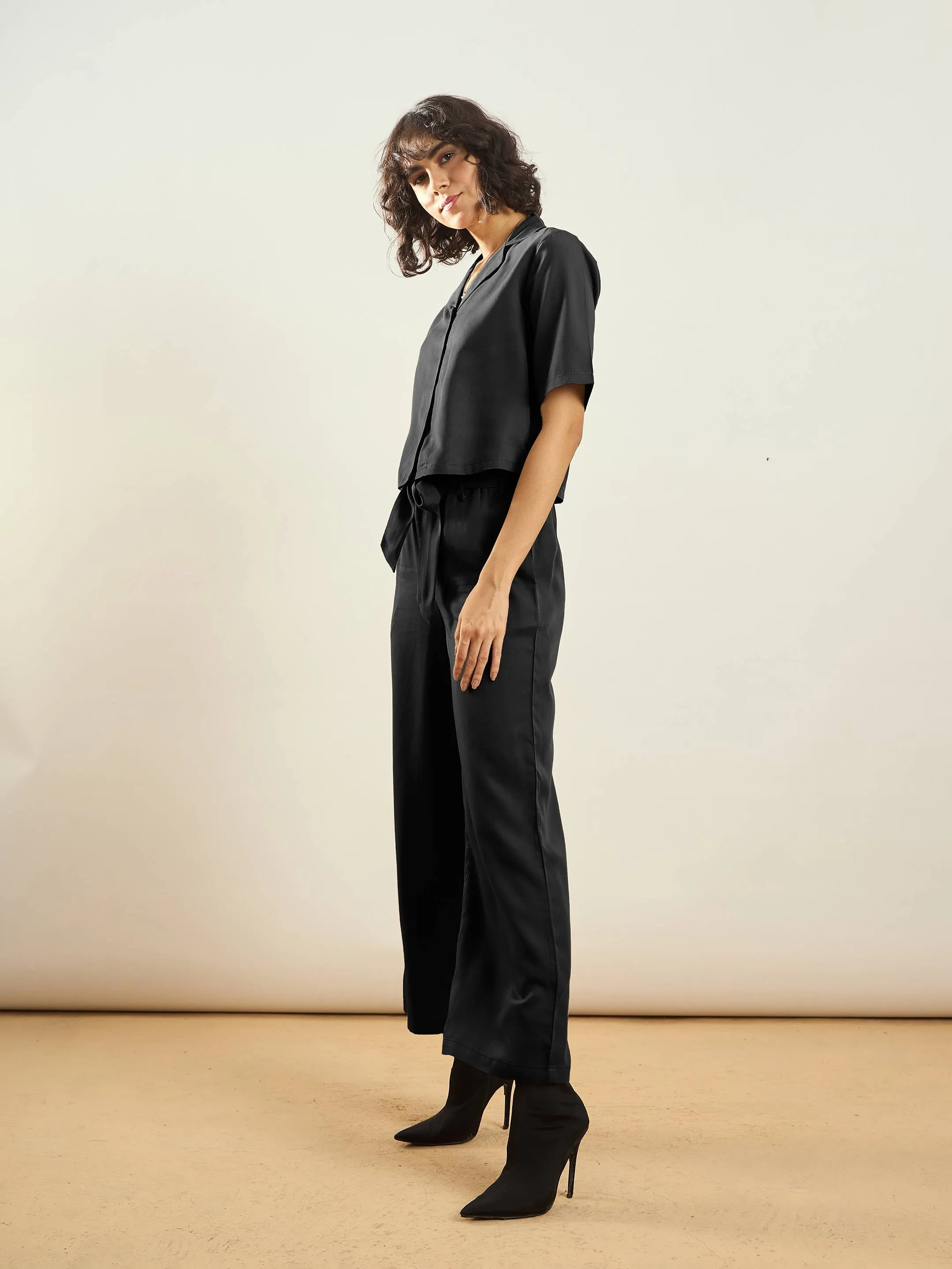 Women Black Notch Collar Shirt With Paperback Waist Pants